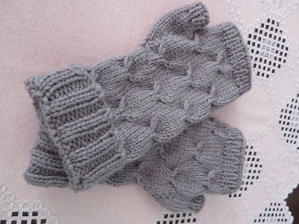 Light Grey pure wool handknitted fingerless gloves